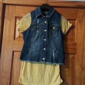 Women's jean jacket with shirt
